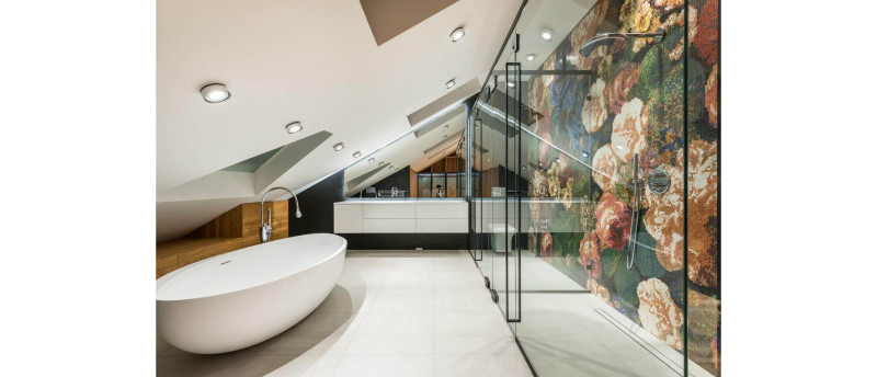 Baie mansarda: coltisorul de relaxare care creste valoarea locuintei tale. Sfaturi si ponturi pentru amenajari exceptionale 