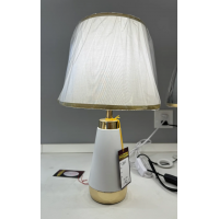 Veioza VZ210WH, 1x E27, Metal si Textil, Alb si Auriu Veioza VZ210WH, 1x E27, Metal si Textil, Alb si Auriu