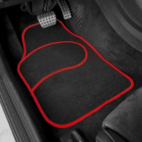 Set 4 Covorase auto din Mocheta, model Universal, culoare Negru cu margine Rosie, dimensiuni fata 64 x 44cm | spate 44 x 29cm Set 4 Covorase auto din Mocheta, model Universal, culoare Negru cu margine Rosie, dimensiuni fata 64 x 44cm | spate 44 x 29cm