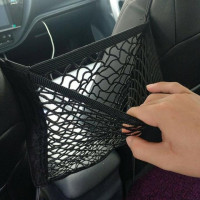 Organizator auto din plasa elastica pentru depozitare bagaje Organizator auto din plasa elastica pentru depozitare bagaje