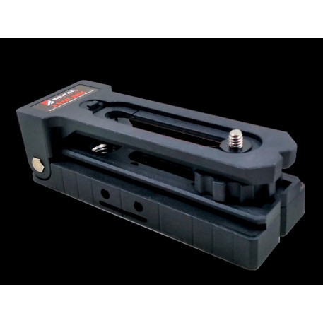 Adaptor magnetic de perete 