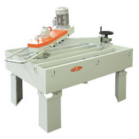 Masina de polisat cu coloana si masa, 300mm, 4.0kW, Manettone Giraffa - Mondial Masina de polisat cu coloana si masa, 300mm, 4.0kW, Manettone Giraffa - Mondial