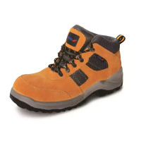 Ghete de siguranta T3, din piele intoarsa, marime: 47, cat.S1 SRC Ghete de siguranta T3, din piele intoarsa, marime: 47, cat.S1 SRC