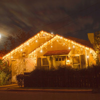 Ghirlanda luminoasa tip perdea cu flash 500 LED-uri, 20m, pentru interior/exterior, iluminare galbena Ghirlanda luminoasa tip perdea cu flash 500 LED-uri, 20m, pentru interior/exterior, iluminare galbena