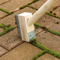 Perie pentru indepartarea buruienilor cu racleta triunghiulara din otel si maner din lemn, 120 cm Perie pentru indepartarea buruienilor cu racleta triunghiulara din otel si maner din lemn, 120 cm