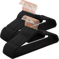 SONGMICS Set de 50 de umerase pentru haine, anti-alunecare cu catifea, bara de cravata si carlig pivotant, 43,5 cm, negru
