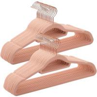 SONGMICS Set de 30 de umerase pentru haine, anti-alunecare cu catifea, bara de cravata si carlig pivotant, 43,5 cm, roz SONGMICS Set de 30 de umerase pentru haine, anti-alunecare cu catifea, bara de cravata si carlig pivotant, 43,5 cm, roz