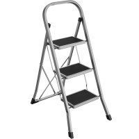 SONGMICS Scara pliabila cu 3 trepte, cauciuc antiderapant, sarcina 150 kg, otel, 47x75x105cm, gri si negru SONGMICS Scara pliabila cu 3 trepte, cauciuc antiderapant, sarcina 150 kg, otel, 47x75x105cm, gri si negru