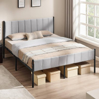 VASAGLE Pat tapitat 160x200 cm, cu tablie capitonata, cadru otel, somiera metalica fixa cu sustinere 500 kg, gri deschis