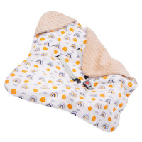 Paturica pentru scoica auto cu gluga integrata, exterior din bumbac 100% si interior moale din material minky, orifici pentru centuri, lavabila la 30°